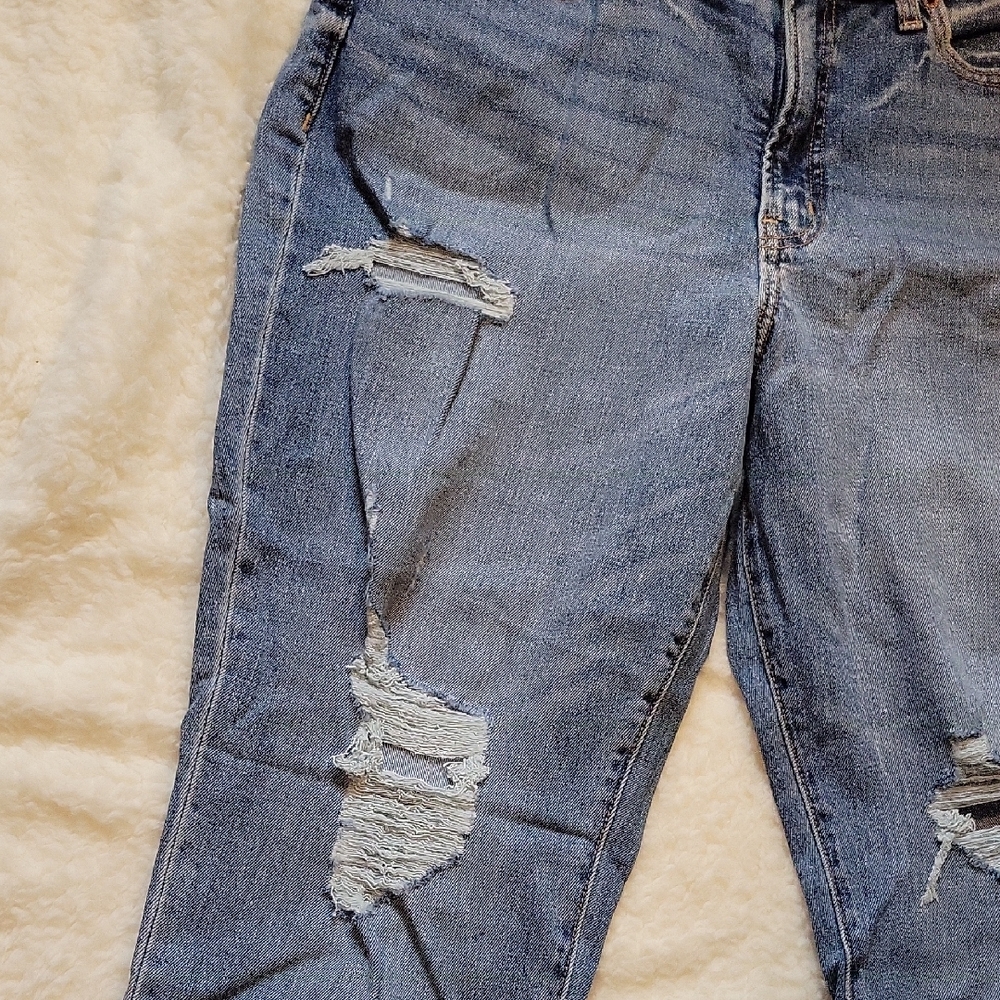 NWT OG high rise straight medium wash Women's Blue Distressed Jeans 14 - Picture 3 of 9